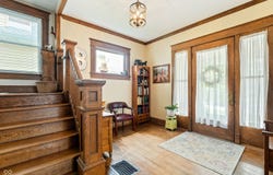 1502 Washington Street, Columbus, IN 47201