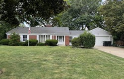 2114 W 3rd Place, Hobart, IN 46342