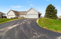 210 S Lighthouse Way, Manistee, MI 49660