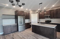 505 18Th Avenue E, Oskaloosa, IA 52577