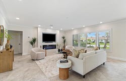 2725 NE 35th Ct, Fort Lauderdale, FL 33308