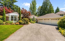 2444 220th Place NE, Sammamish, WA 98074