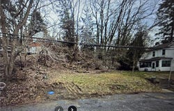 809 Hillgrove, Beechview, PA 15216