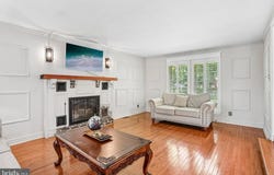 10 WINFIELD DRIVE, BERLIN, NJ 08009