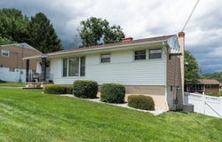 2517 N SHARLAINE DR, Staunton, VA 24401
