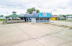 1407 W MAIN Street, Salem, IL 62881
