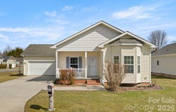 403 Sassafras Drive, Hendersonville, NC 28739