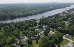 42 Hillside Road, Orono, ME 04473