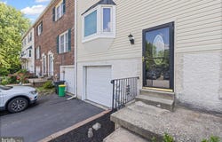 42 KINGSTON TERRACE, ASTON, PA 19014