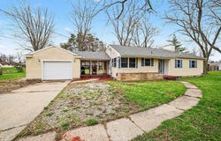 3036 E Miller Road, Midland, MI 48640