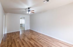 515 N Booth Avenue, Elk City, OK 73644