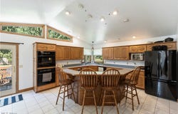 511 Milton Avenue, Wilmot, OH 44608