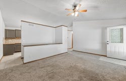 636 Dublin Dr, Andover, KS 67002
