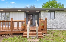 1628 E 400 Road, Lawrence, KS 66049