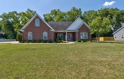 1094 Twin Oaks Boulevard, Mt Sterling, KY 40353