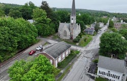 2 Chestnut Street, Hallowell, ME 04347
