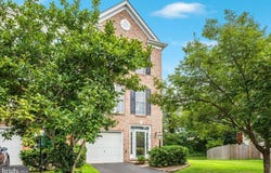 8937 BENCHMARK LANE, BRISTOW, VA 20136