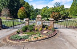 4070 Summerhill Drive, Gainesville, GA 30506