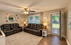 1112 Pineapple Gate Drive, Florence, SC 29501