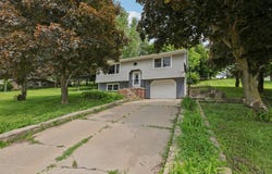 215 Valders Boulevard, Barneveld, WI 53507