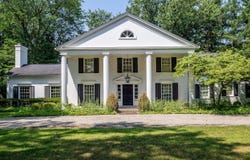 31677 Mountain View Road, Franklin, MI 48025