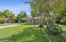 513 QUAIL Lane, Macclenny, FL 32063
