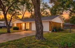 511 N Cherry Street, Aubrey, TX 76227