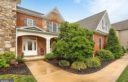 6446 MCCORMICK LANE, HARRISBURG, PA 17111