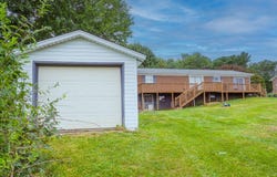 144 Shadetree Ln, Galax, VA 24333