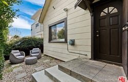 1921 6th St, Santa Monica, CA 90405