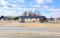 1101 N Bridge, Henrietta, TX 76365
