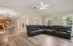 3 Autumn Dr, Wareham, MA 02576