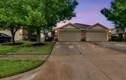 1326 Piedmont Drive, Mansfield, TX 76063