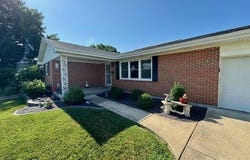 8 E 11th Street, Washington, MO 63090