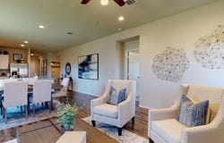 2134 Woodfield Dr, Tonganoxie, KS 66086