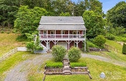 25 Frannys Farm Road, Leicester, NC 28748