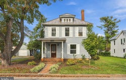 564 W SPRING Street, WOODSTOCK, VA 22664