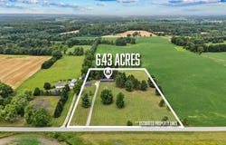 5560 Dewey Road, Hillsdale, MI 49242
