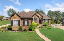 2011 Daly  DR, Harrison, AR 72601