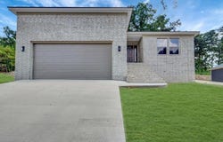 312 COLUMBIA HILLS Street, Hot Springs, AR 71913