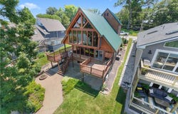 27 Beach Drive, Lake Tapawingo, MO 64015