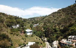 2133 N Nichols Canyon Rd, Los Angeles, CA 90046