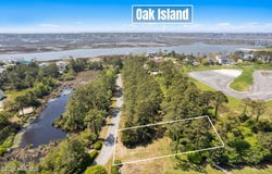 1 Barnes Bluff Drive Drive SE, Southport, NC 28461