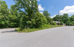 Cranfield  DR, Bella Vista, AR 72714