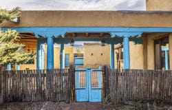 125 De Teves, Taos, NM 87571-0000
