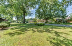 876 Northeast Falcon Drive, Abingdon, VA 24210