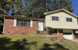 420 21ST AVENUE, CENTER POINT, AL 35215
