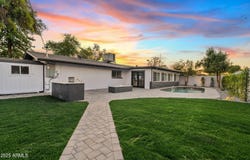 1302 W Golden Lane, Phoenix, AZ 85021