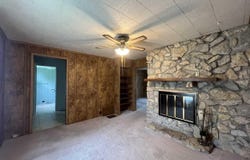 1111 S 6th Street, Clinton, IN 47842