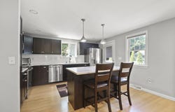 4 Thom Avenue, Bourne, MA 02532